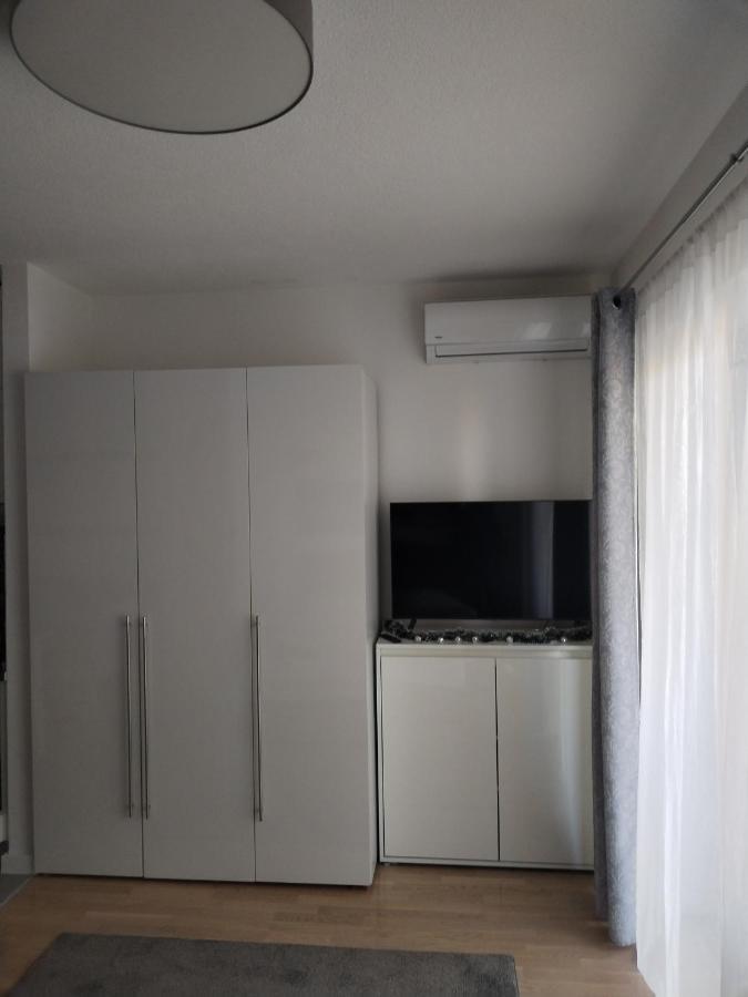 Apartamento Studio Apartman Implex Ðakovo Exterior foto