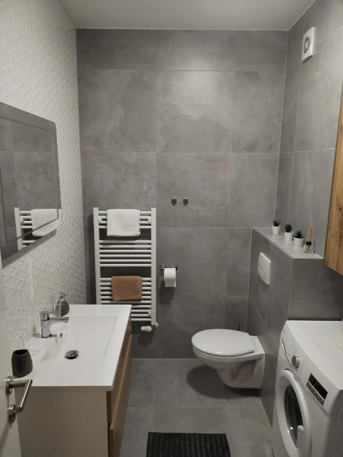 Apartamento Studio Apartman Implex Ðakovo Exterior foto